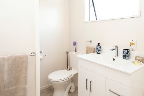 Two Story Chalet bathroom